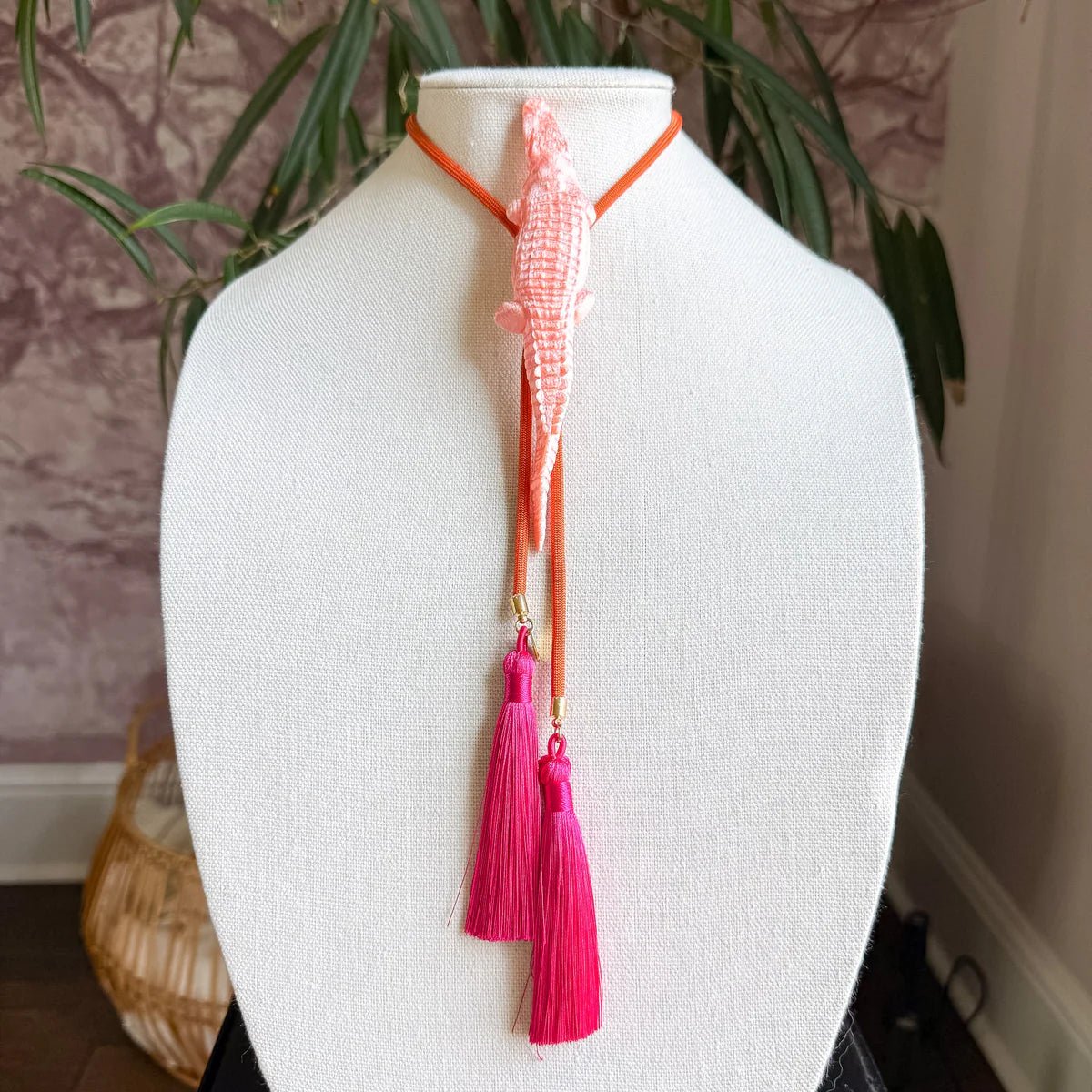 Alligator Bolo Sugar Pink with Solar Orange & Fuchsia - Jewelry - Necklaces - Rahya