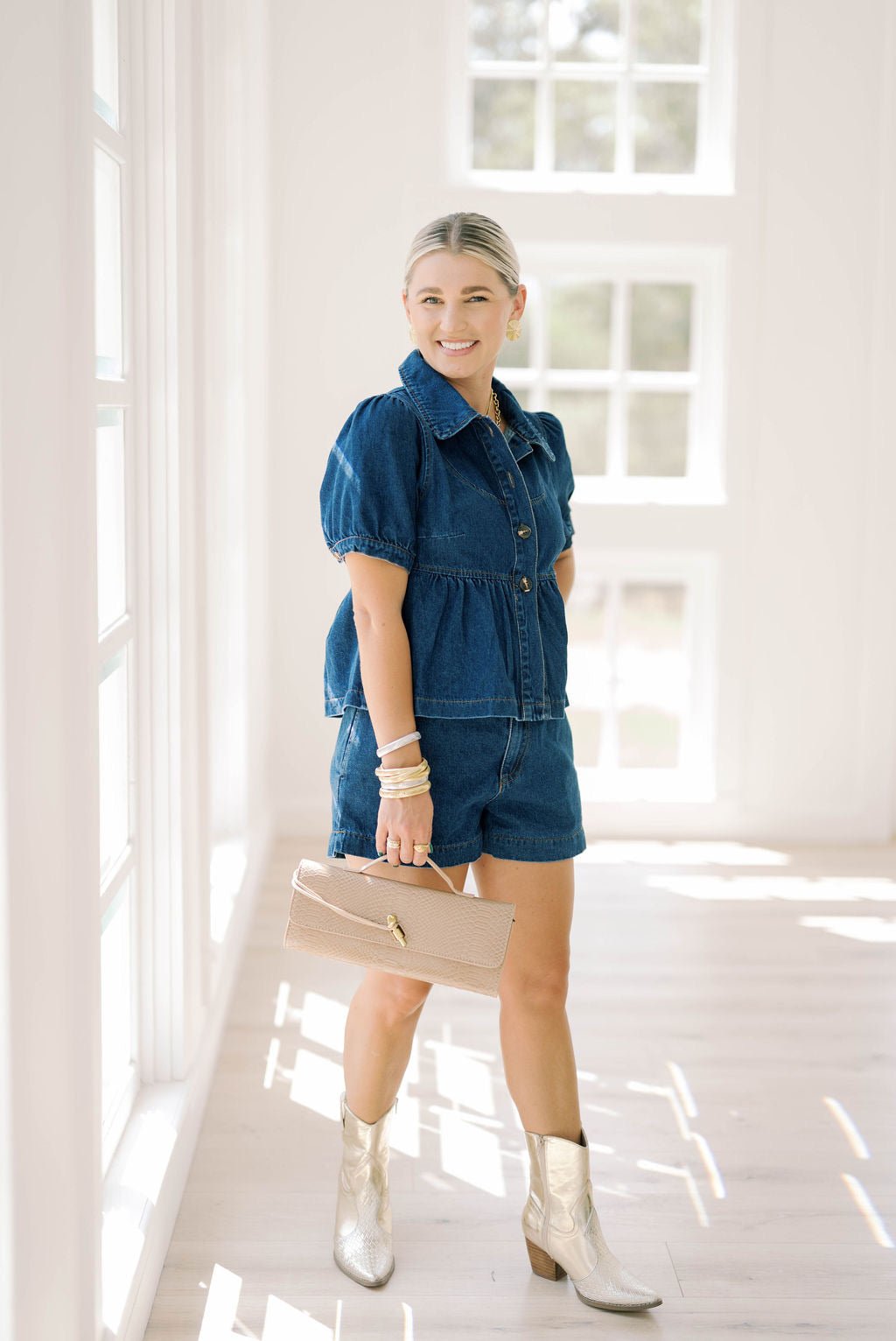Denim Darling Mid - Rise Shorts - Bottoms - Shorts - Le Lis
