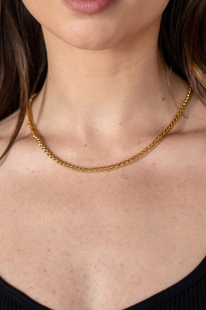Knotted Mini Gold Necklace