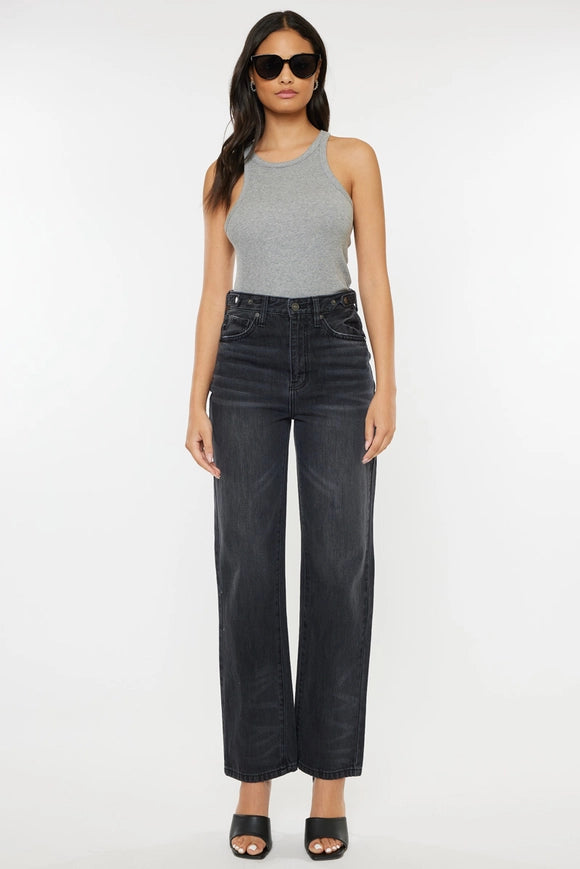 super-stretchy vintage-inspired High Waist Kan Can Jeans! With a zipper fly and 90s-inspired wide leg, modern black jean